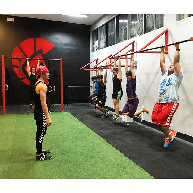 Hang on to your dreams....make those goals a reality. Only here at Sparta Philippines. See you later!!!🏻 126 Pioneer St Mandaluyong. 09777634402/6553799 #kalos #sthenos #calisthenics #bodyweight #goals #fitspiration