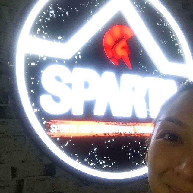 Kahit half face maganda pa rin!!! @iyavillania 😎🏻 #strongwoman #thisisspartaph Come by the our calisthenics area soon!!!!
