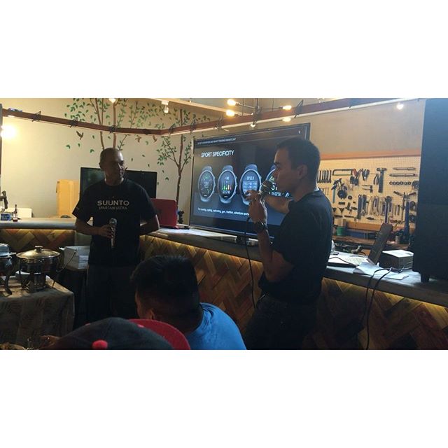 New Suunto Spartan watch features are being discussed by very accomplished and experienced tri coaches, Andy Leuterio and @igelopez here at @maximusathletesshopcafe . Very excited to see how this watch helps athletes conquer new territory !!! @suunto @sparta_ph